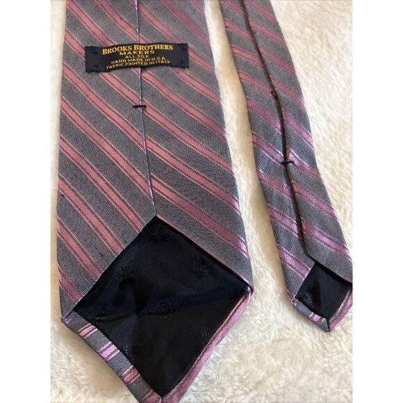 Brooks Brothers Makers Handmade Silk Necktie Pink & Gray Striped - Picture 3 of 6